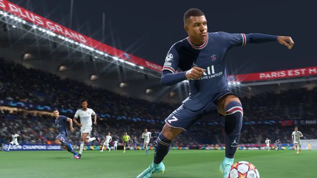 《FIFA 22》怎么和好友对战？