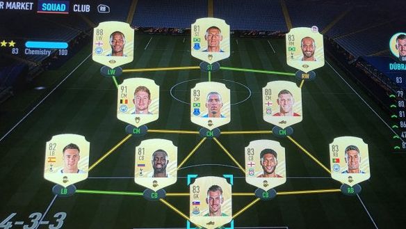 《FIFA 21 遗产版》开荒有什么心得？